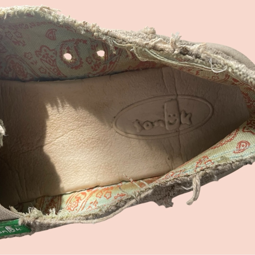 Sanuk Beige Women's Flats Distressed Look - Picture 5 of 9